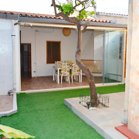 Nanda In Sardinia With Internal Garden Holiday home